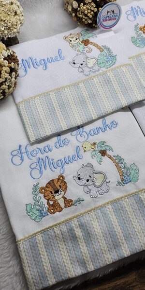 KIT ESSENCIAL 4 FRALDAS PERSONALIZADAS _ SAFARI