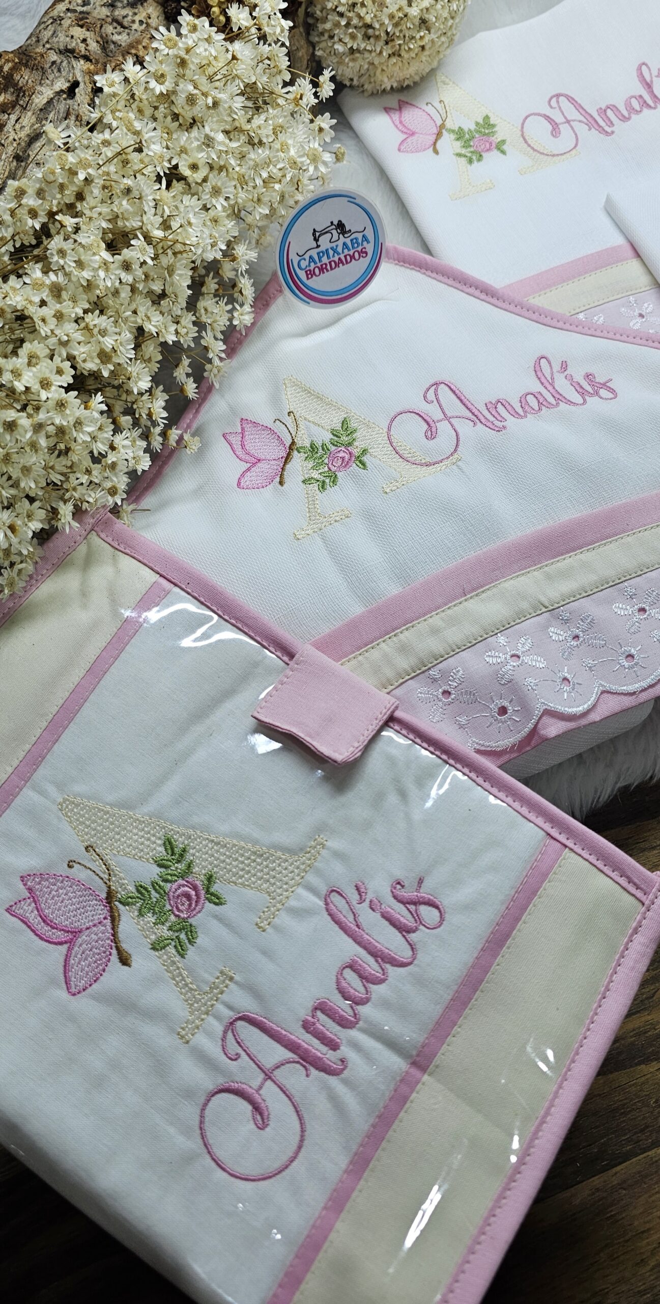 KIT 4 PEÇAS _ FRALDAS COM CAPA DE CARTÃO DE VACINA - Imagem 2